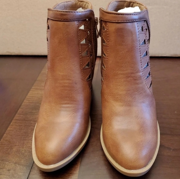 MVE Shoes Stacked Heel Ankle Booties 7.5 - Picture 11 of 11